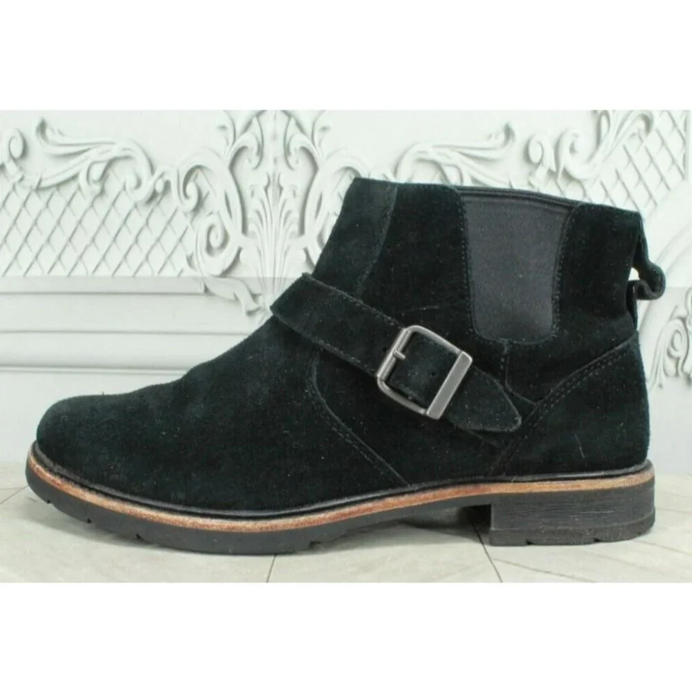LL Bean Black Suede Slip On Buckled Chelsea Ankle Booties Size 9.5 M - Picture 1 of 8